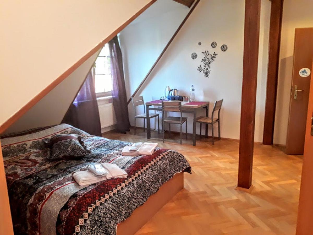 Hotel Fairy-Tale Prague From Lev I Sova Zewnętrze zdjęcie